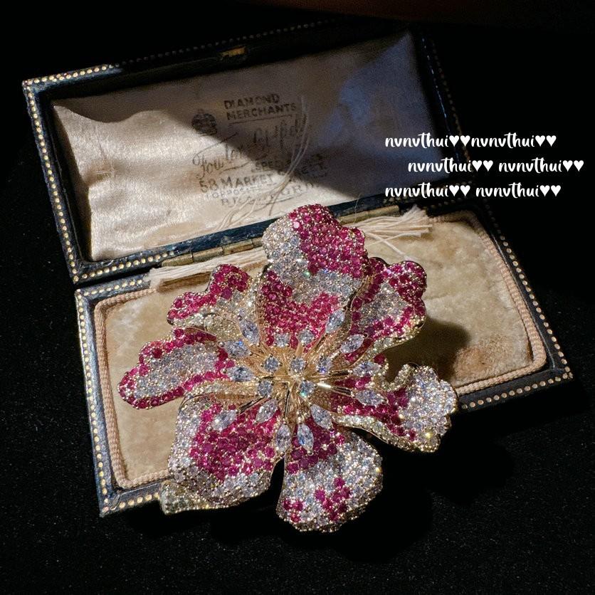 Light Petal Concubine Peony Flower Jewel Brooch, Tahiti, Deep Sea Bead Calla Lily Pearl Flower Brooch