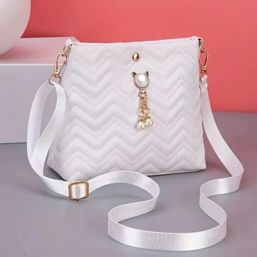 Stylish Wave Stripe Quilted Cat Pearl Pendant Decorative Simple Ladies Crossbody Bag Bag