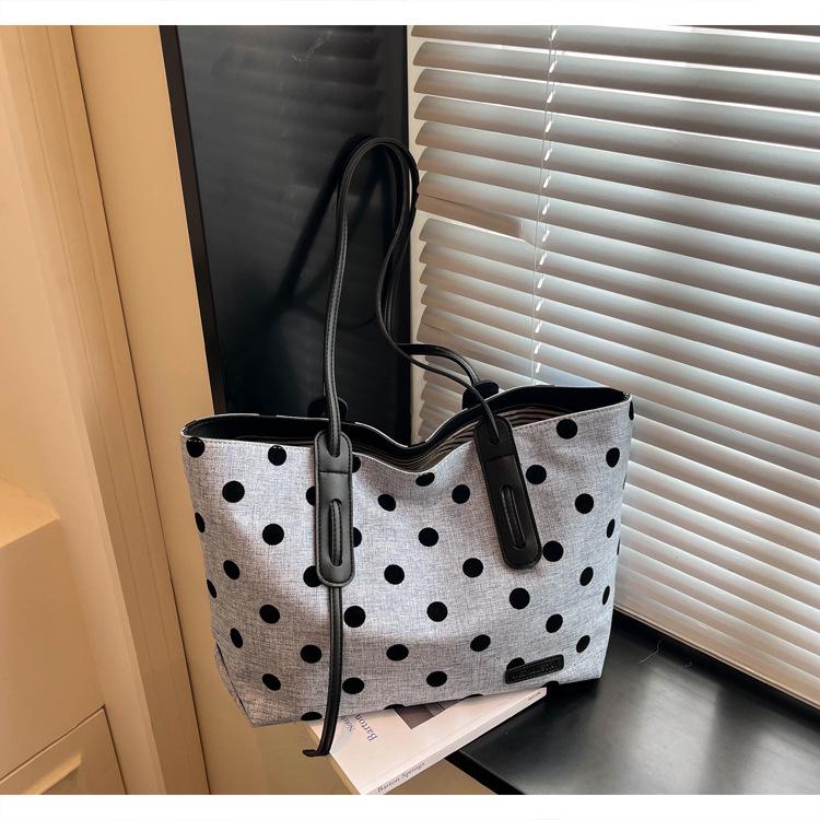 2026 Women's Korean Style Polka Dot Large Tote Bag – Versatile Commute Shoulder Handbag with Spacious Capacity