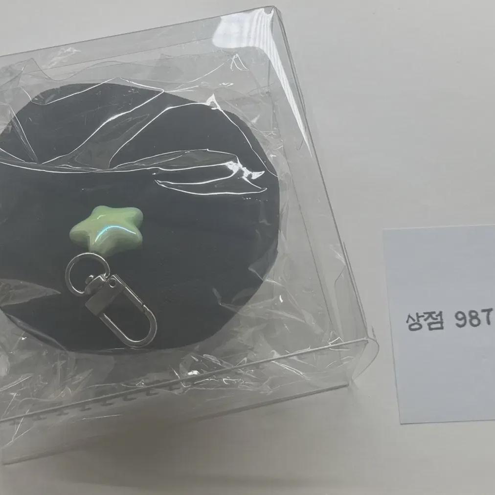 

Ncitywish Ли Джэхэ Берет Брелок 1-я годовщина Простое открытие Pocami в комплекте