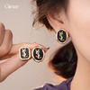 Hepburn-stijl geometrische vierkante letter oorstekers mode persoonlijkheid temperament oorbellen