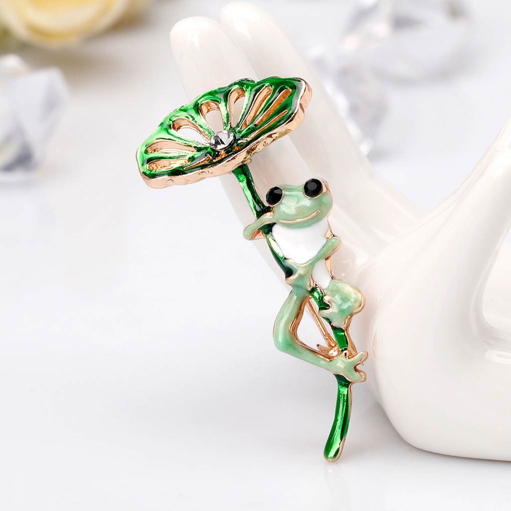 Lovely Drop Enamel Frog Brooch Pins Women Alloy Animal Breastpin Suits Dress Banquet Accessories Gift