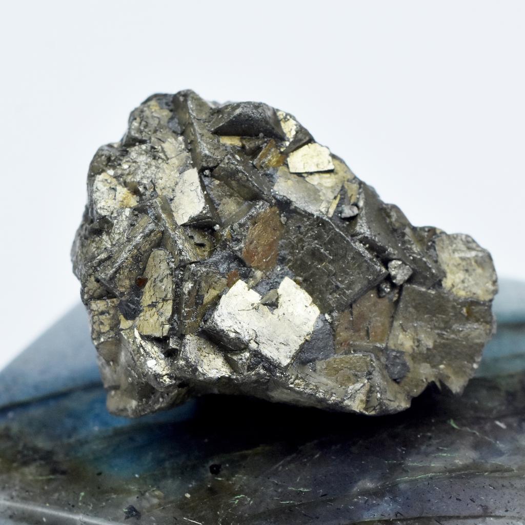 72.40 Ct Mineral Pyrite Crystal Natural Uncut Raw Rough Loose Gemstone
