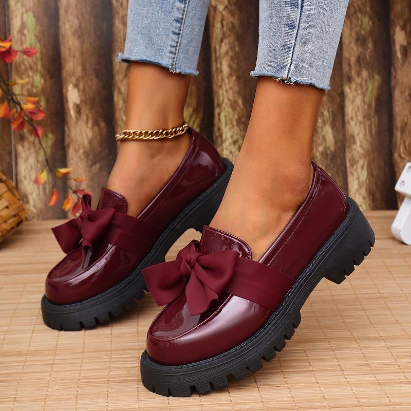 Mocassins pour femmes 2025 Bout rond Semelle plateforme Nœud papillon Une seule chaussure pour femmes Mode Tout-match Chaussures en cuir de style britannique