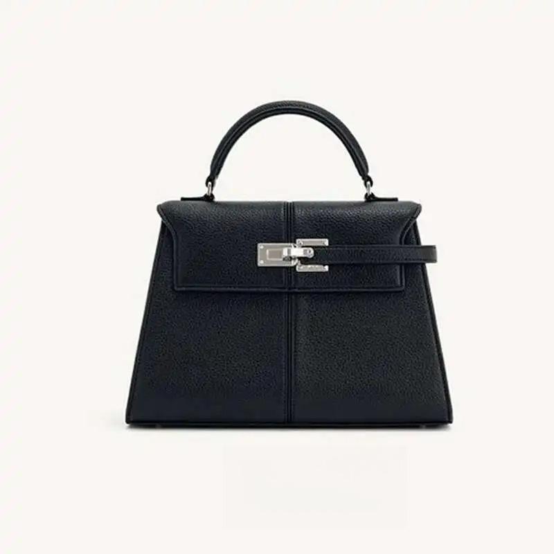 2026 Trapezoidal Leather Women's Bag Fashi Niche Handbag Top-handle Versatile Bags