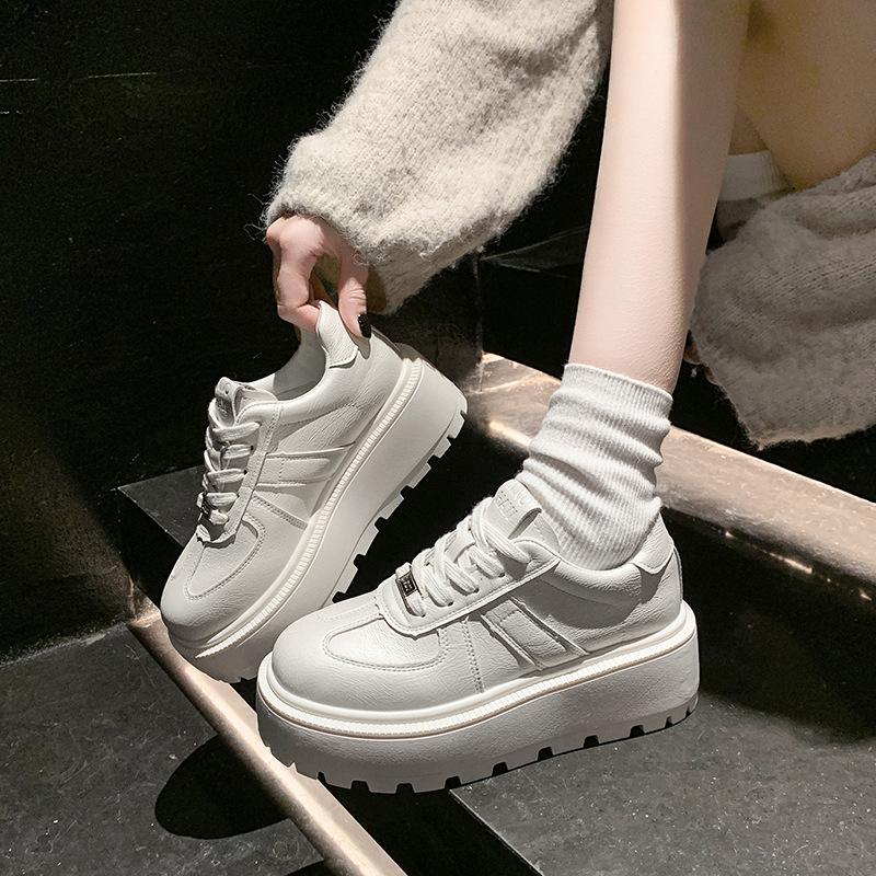 New sports and leisure shoes breathable women's laces winter low help women niche original personalized women's shoes trend