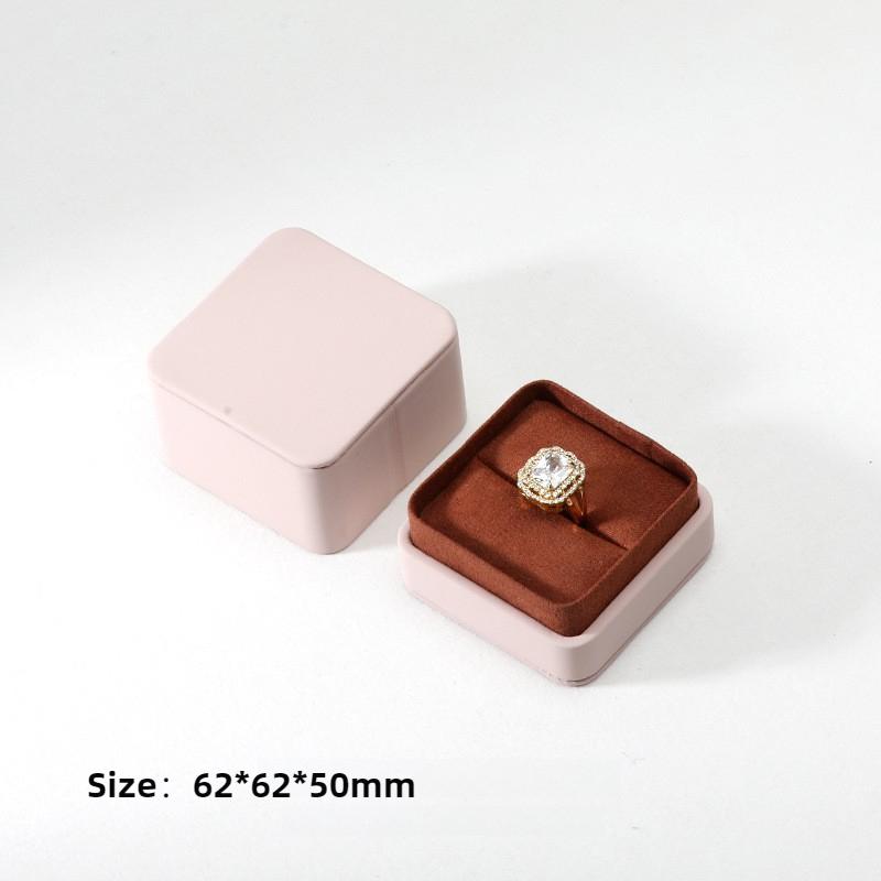 

Leather Rings Boxes Modern Necklace Earrings Organizer Case Travelling Portable Rings Storage Box Jewelry Gift Packaging Cases