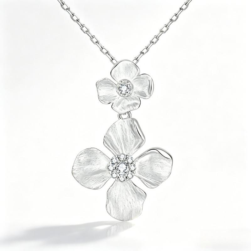 Women's Trendy Natural Stone Pendant Necklaces Flower Shape Butterfly Bezel Setting Waterproof Moissanite for Gift