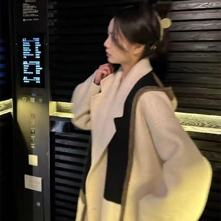 Retro Korean Style Oatmeal White Woolen Coat - Women's Loose Mid-Length, Perfect for Autumn and Winter