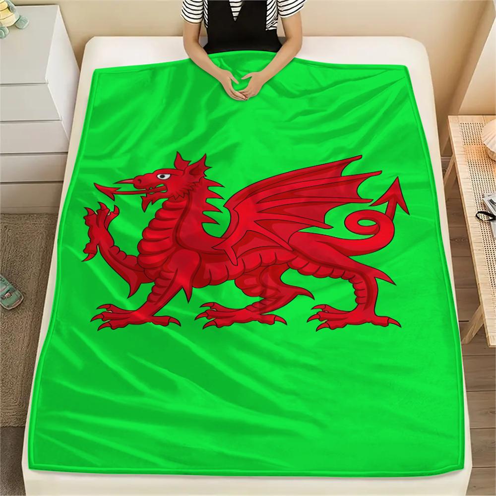 1PC Y Ddraig Goch Print Flannel Blanket, High quality All Seasons, Home Decor, Warmth and Comfort, Perfect for Christmas Gifts 80cm x 120cm