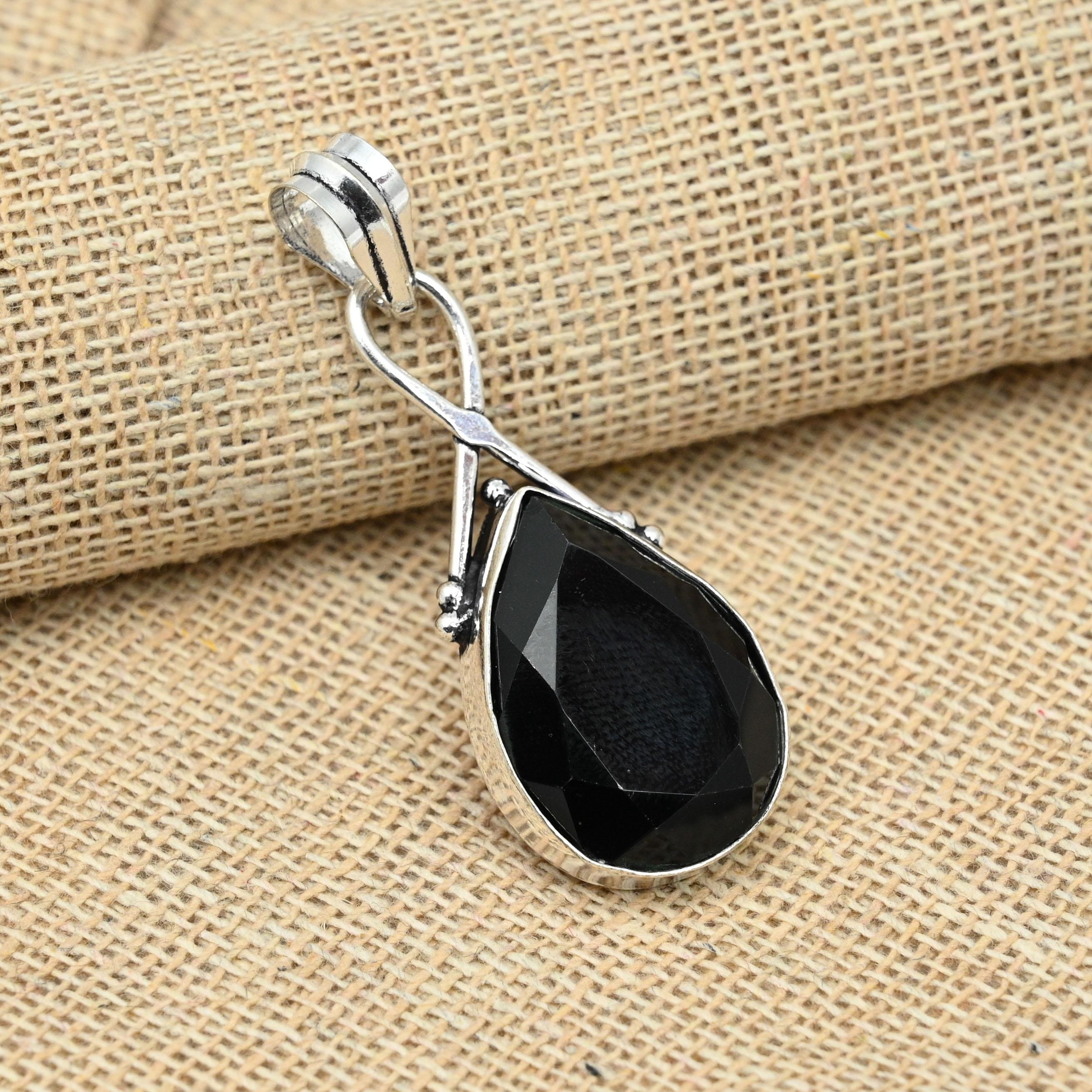 

Черный шпинель драгоценный камень стерлингового серебра 925 пробы ювелирные изделия ручной работы кулон для женщин подарок 1.96 Inches чёрный