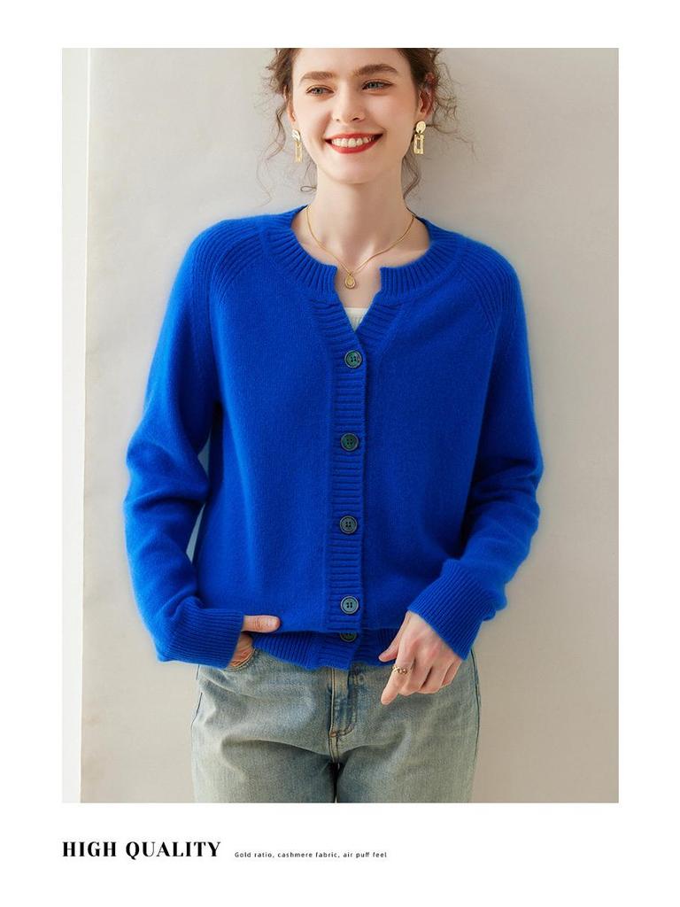 Autumn Women's Cashmere Cardigan: Long Sleeve, Thick & Loose, Gentle Style, Short Fashionable Single-Breasted Coat.