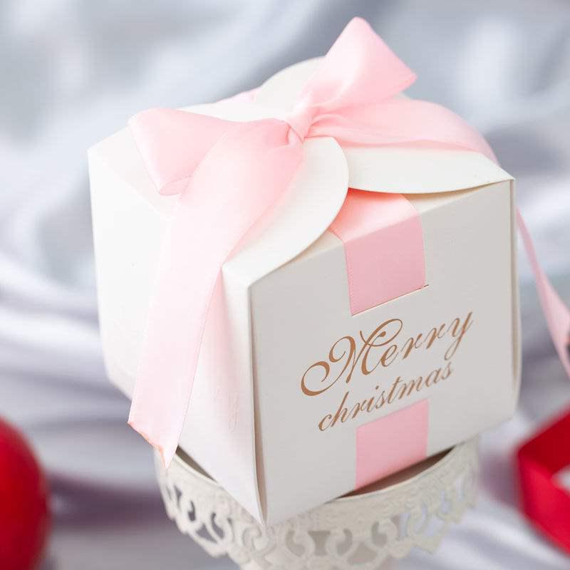 Christmas Apple Gift Box for Kids - Creative Holiday Packaging with Candy Bag
