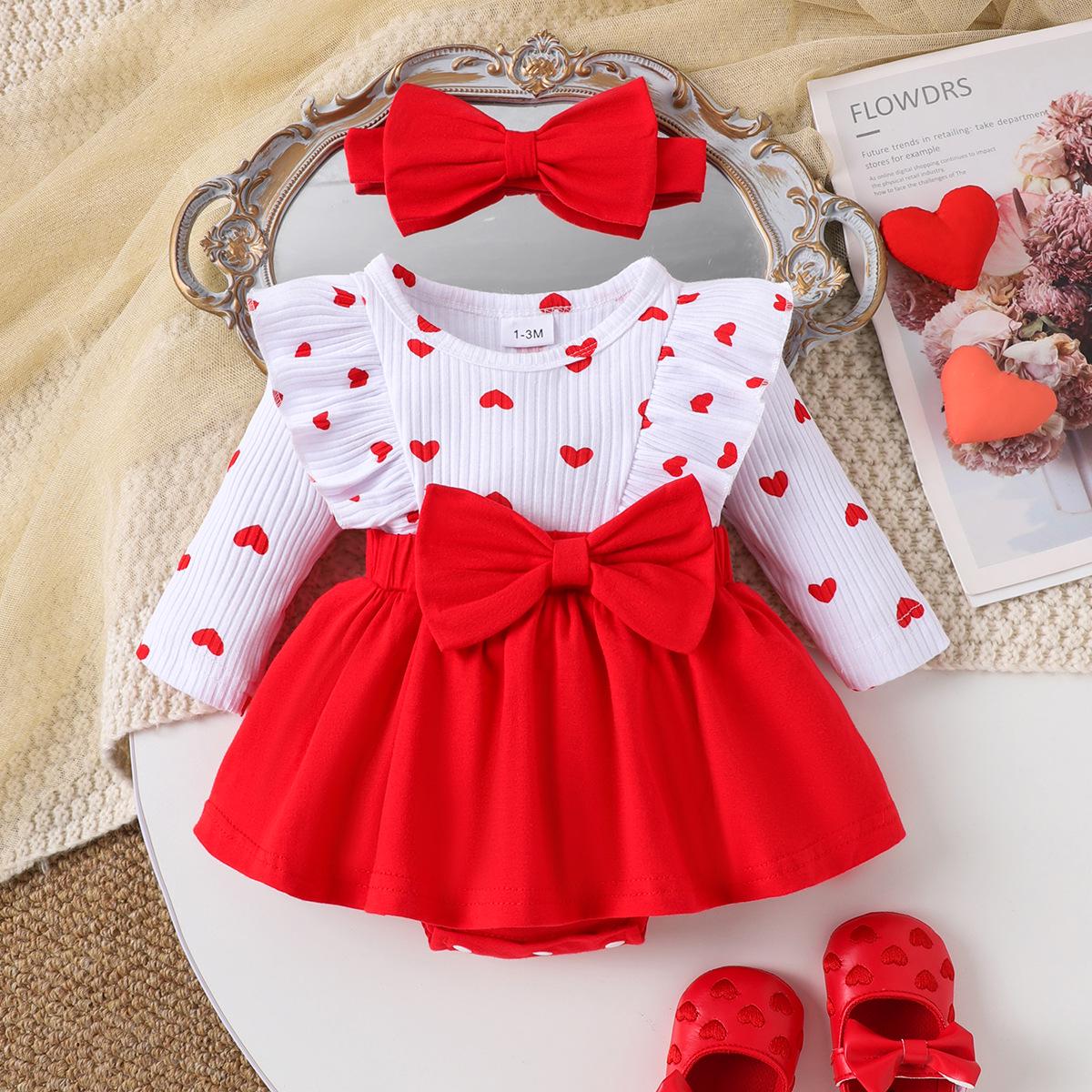 

Набір комбінезонів з довгим рукавом та візерунком у червоні серця для дівчаток 9-12 months червоний/білий