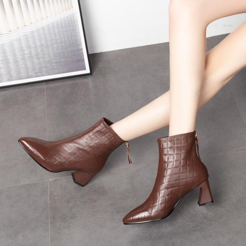 

Women s boots 2025 autumn and winter new European and American style pointed horseshoe heel thick heel zipper rhombus short boots velvet fashion boots 39 коричневый