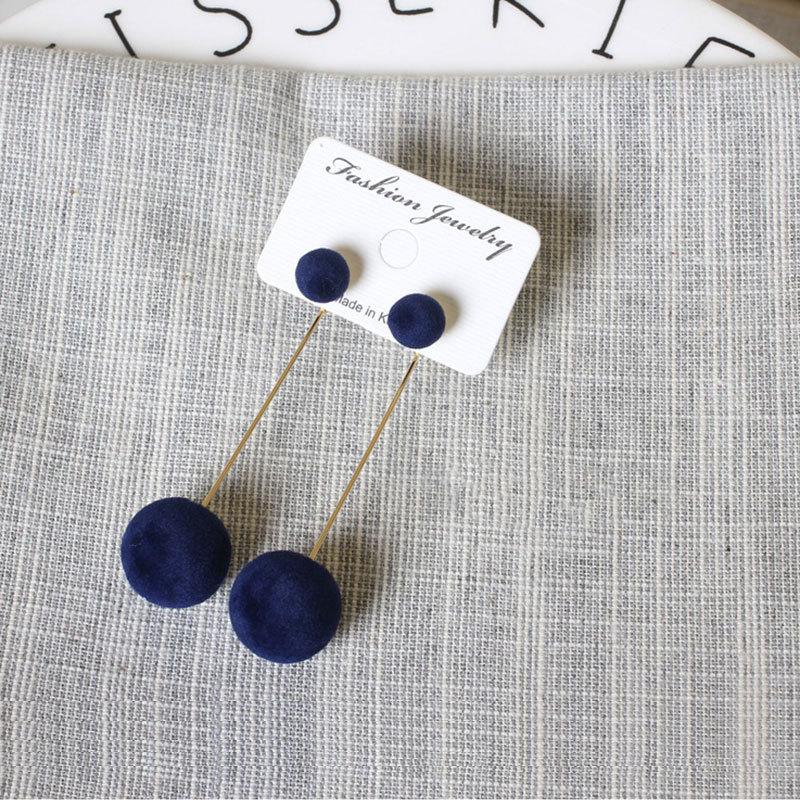 E0371 Red Black Gray Blue Plush Ball Long Earrings For Women Bijoux New Fashion Statement Jewelry High Quality Gift Wholesale