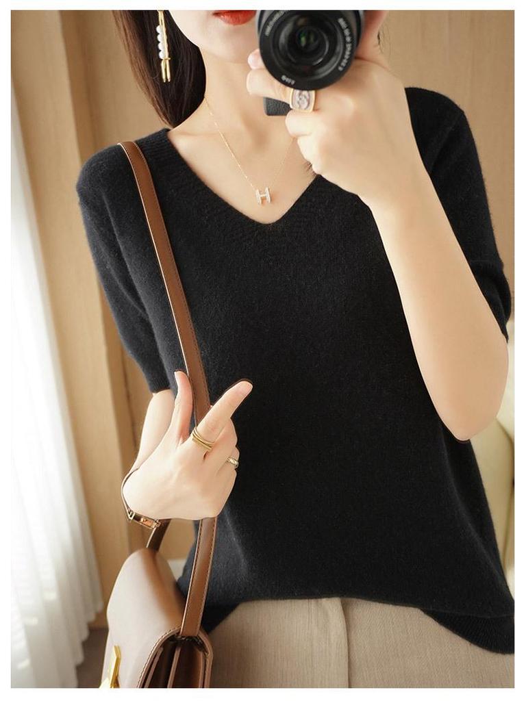 Women's V-Neck Knitted Short-Sleeve Pullover Sweater - Stylish Loose Fit Top