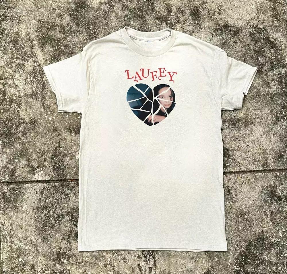 NEW Laufey Collection Unisex S to 5XL Cotton Unisex T-shirt HOT Unisex T-Shirt S