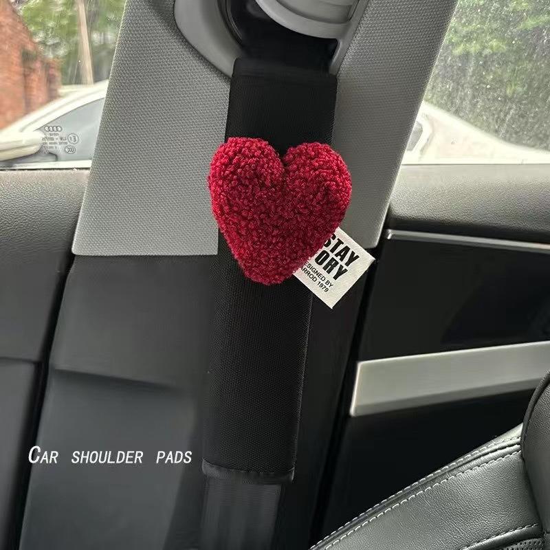 Car Seat Belt Shoulder Protector Protective Cover with Heart-Shaped Decor Universal All-Season Safety Belt Accessory