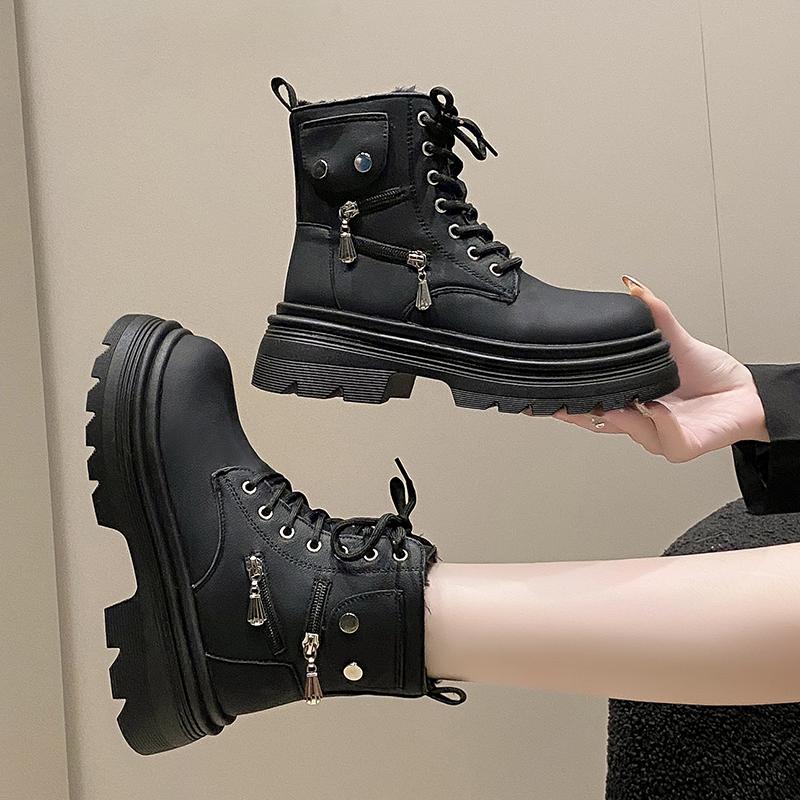 fashion Winter Chunky Platform Combat Boots Women Thick Bottom Plush Warm Ankle Boots Woman Fashion Metal Decor Motorcycle Booties 2024