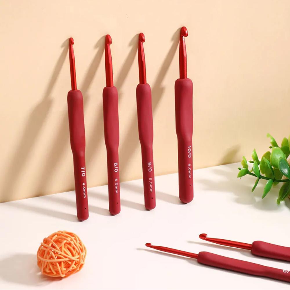 9pcs Red Black Crochet Hooks Needle Silicone Handle Aluminum Crochet Needle Set Needles Sweater Weave DIY Sewing Knitting Tool