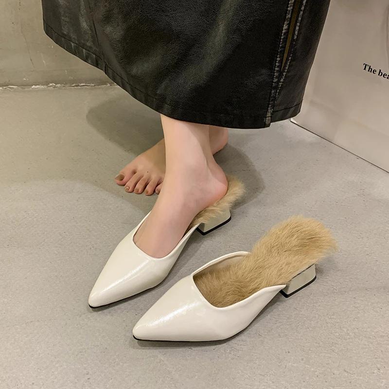 Fashion Shoes Female 2024 Sexy Pointed Toe Female Mules Fashion Warm Women's Fur Slippers Comfortable Square Heel Winter Daily Slippers