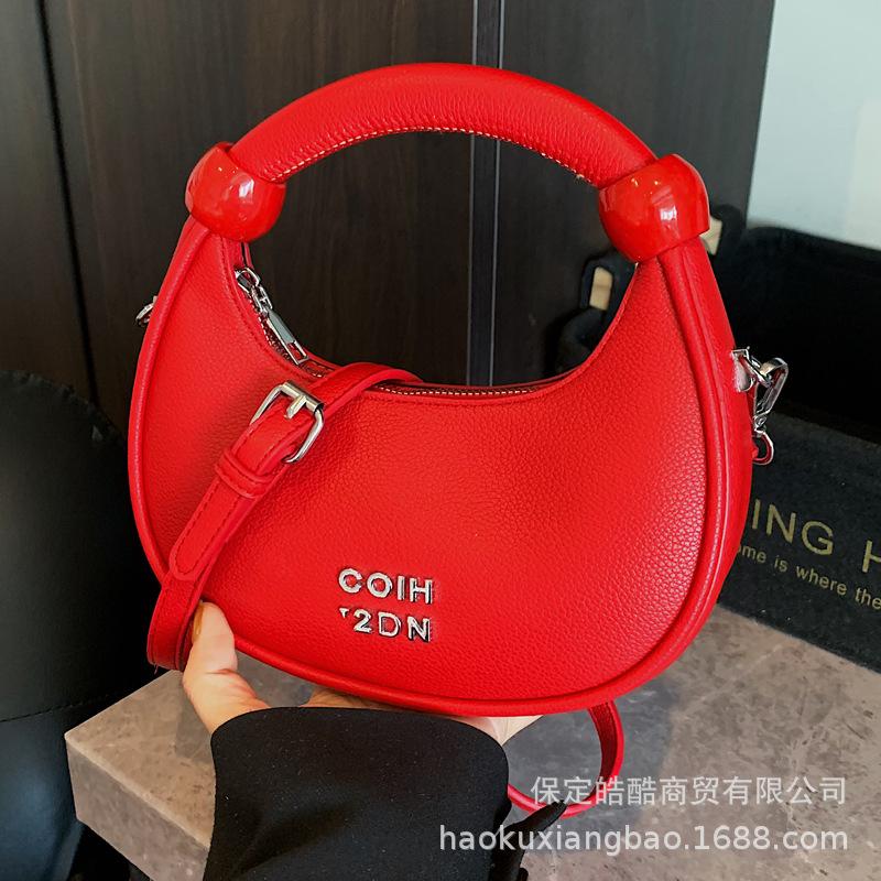 

High sense niche bag women s summer 2025 new fashion messenger bag Korean version ins popular portable dumpling bag хаки