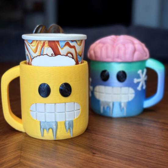 Smile Face Ice Cream Cup Holder Reusable Insulated Ice Cream Pint Sleeve 16oz Novelty Ice Cream Accessory