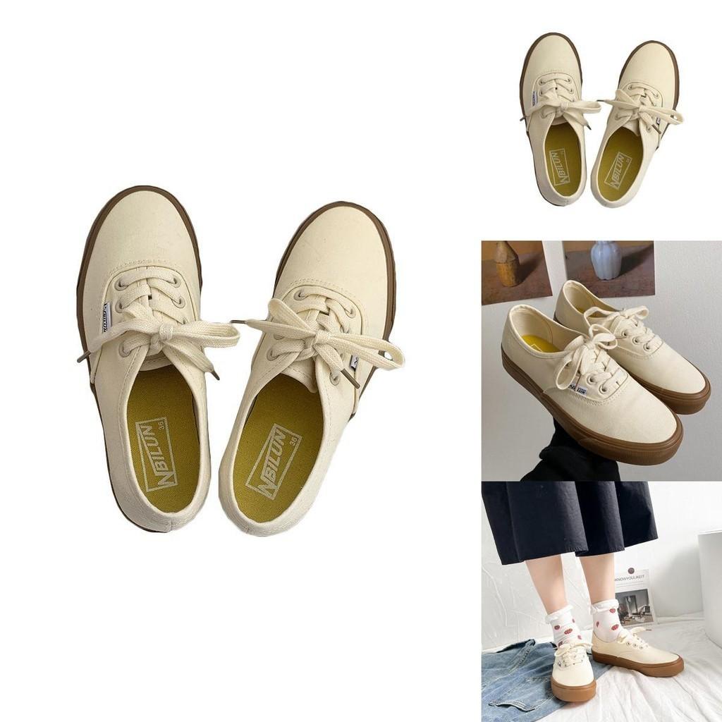 Beige Ladies Casual Canvas Shoes With Low-top Design And Rubber Sole