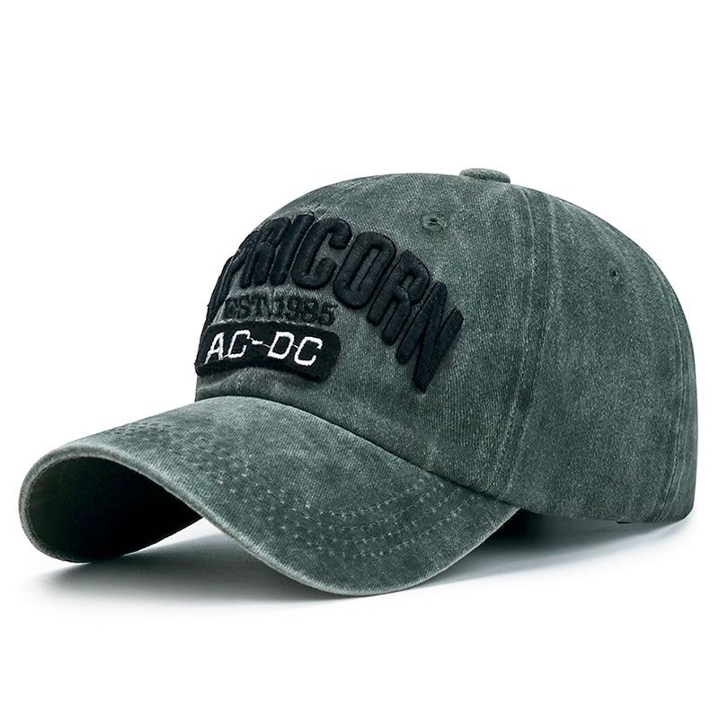 Retro Hats for Men and Women Fashionable Three-dimensional Embroidered Letter Sunshade Baseball Hat
