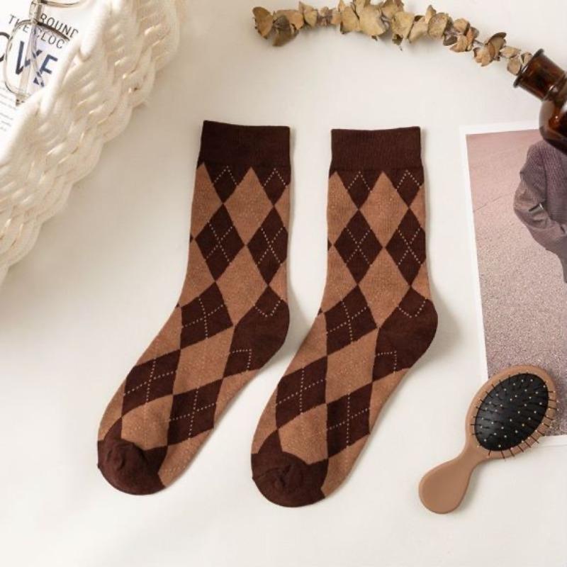 

Female Spring and Autumn Vintage Diamond Lattice Tube Socks 1 pair кофейный