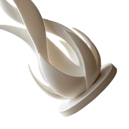 Moderní socha do obývacího pokoje 3D tištěná abstraktní socha plamene, minimalistické zkroucené umění, dekorativní měkký bytový doplněk, soška na stůl a
