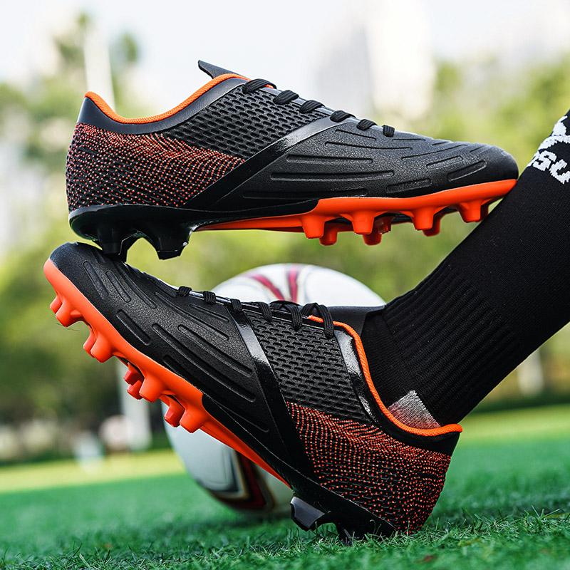 Soccer Shoes Women’s Sneakers Boys' Football Boots School Student Shoes Girls' Football Boots Couple Men Lightweight Sneakers Plus Size 36-45