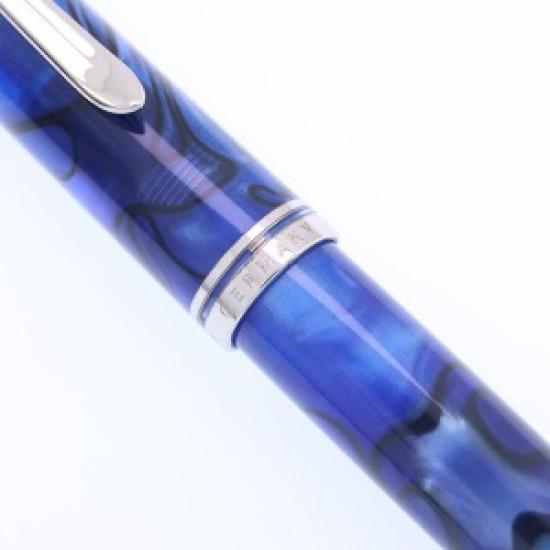 USED Pelikan Souverän M805 Blue Dunes Fountain Pen F Nib