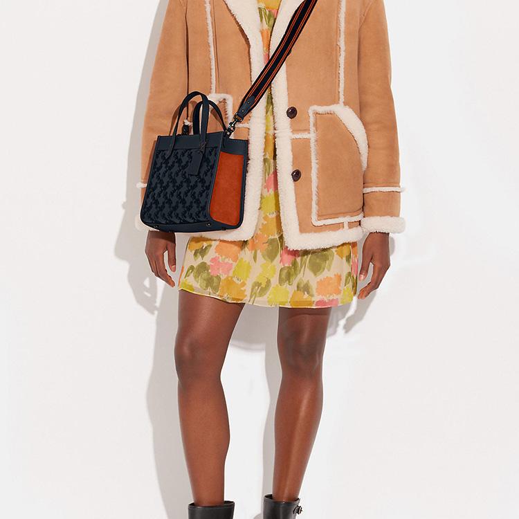 New COACH Field Cow Leather Tote Bag, Shopping Bag, Handbag, Shoulder Bag, Crossbody Bag Medium Size Women's Midnight Blue CD750-V5BHP