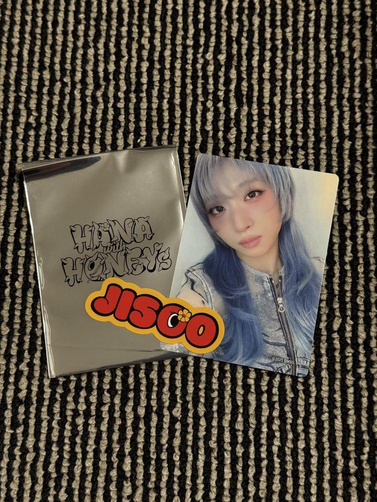 [USED] HANA JISOO trading card sticker