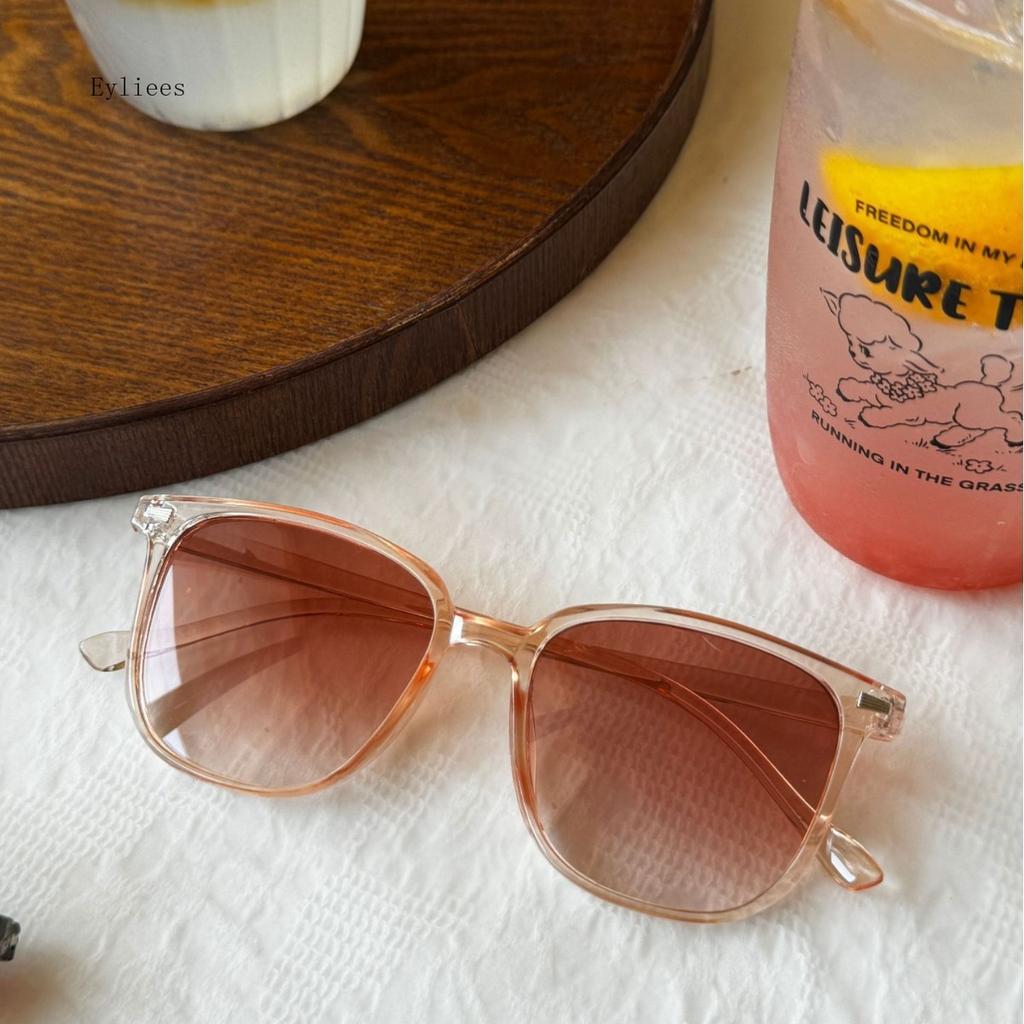 Retro Trendy Large Frame Sunglasses Outdoor Travel Driving Sun Shades Eyewear Women Fashion Eye Protection UV400 Sun Glasses