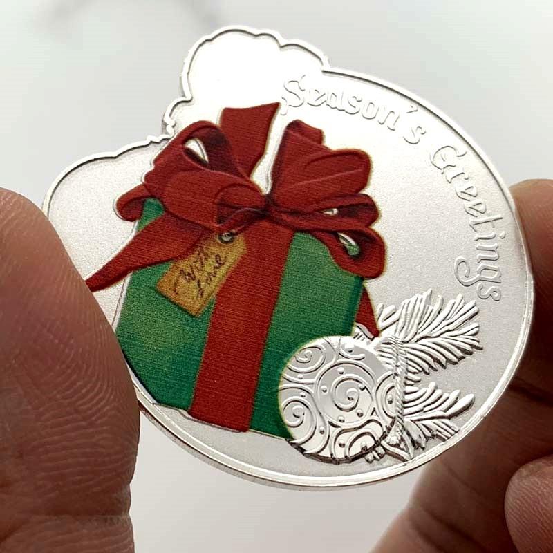 Santa Claus coins, children's cartoon silver plated commemorative medals, relief coins, Christmas greeting coins, three-dimensional shaped coins