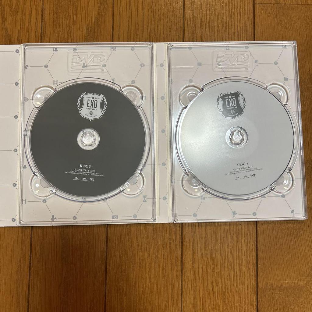 [USED] EXO FIRST YEAR Limited Edition with Goods