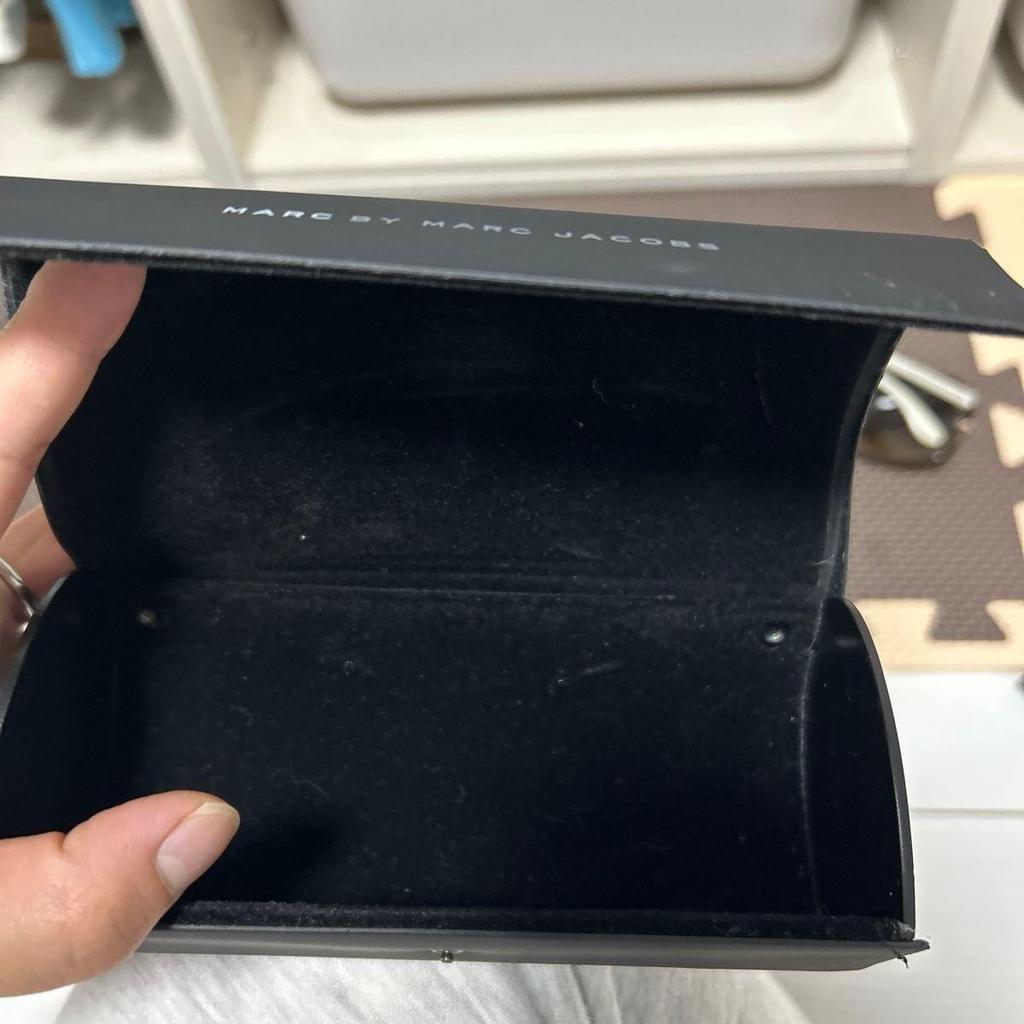 Used [Shipping today] MARC JACOBS sunglasses with case