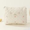 Women Quilted Makeup Bag Printed Cotton Quilted Cosmetic Pouch Large Capacity Zipper Closure Girls Daily Use Clutch