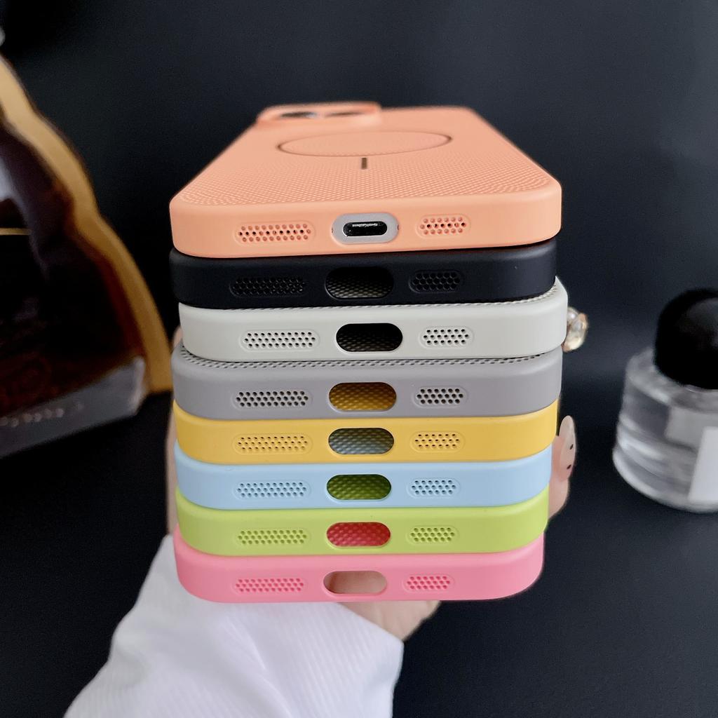 Applicable To Apple 16promax Heat Dissipation Hole Magnetic Charging Mobile Phone Case Breathable IPhone 15 Skin Feeling 14 Anti Fall Case