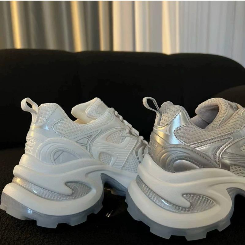Scarpe da ginnastica con plateau argento da donna, nuove per primavera ed estate, piccolo uomo, aumento altezza 7 cm, rete traspirante, nicchia, scarpe sportive