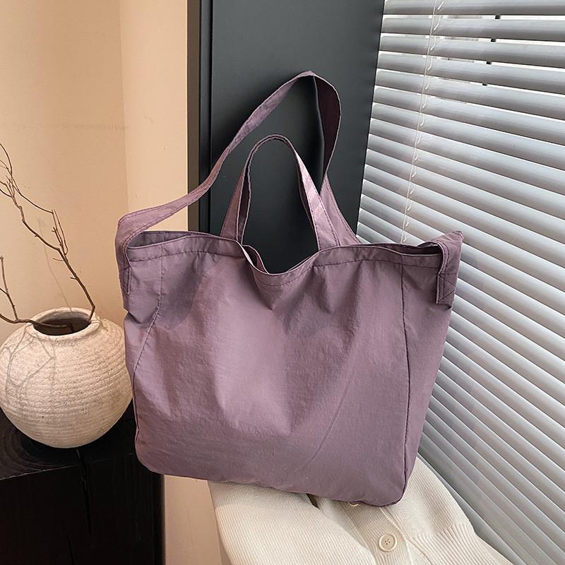 Canvas Tote Bag For Women With Large Capacity And Urban Minimalist Style