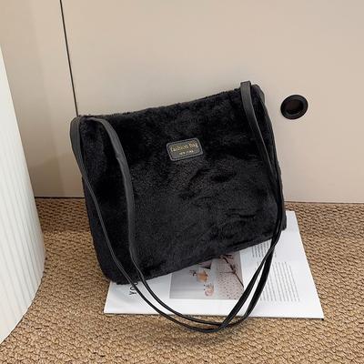 Moteriškos rankinės – Krepšiai su trumpomis rankenomis