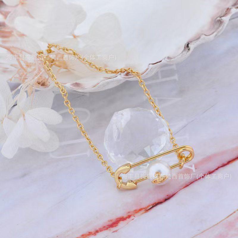

Empress Dowager Saturn Pearl Necklace & Bracelet Set - Women s Luxury Paperclip Design Accessories