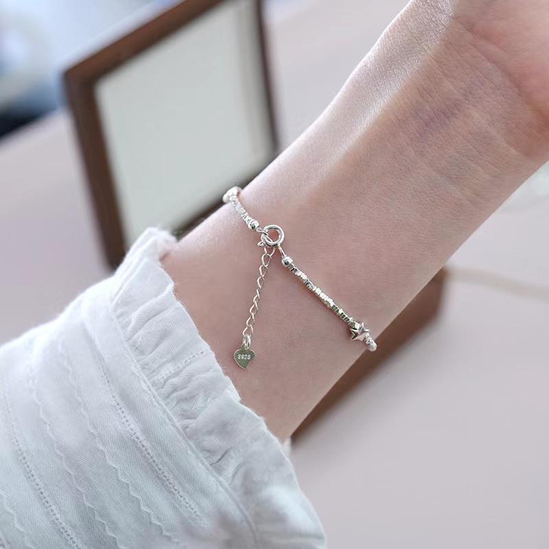 Exquisite Silver Star Bracelet for Women - 2024 Trending Light Luxury Gift for Girlfriend