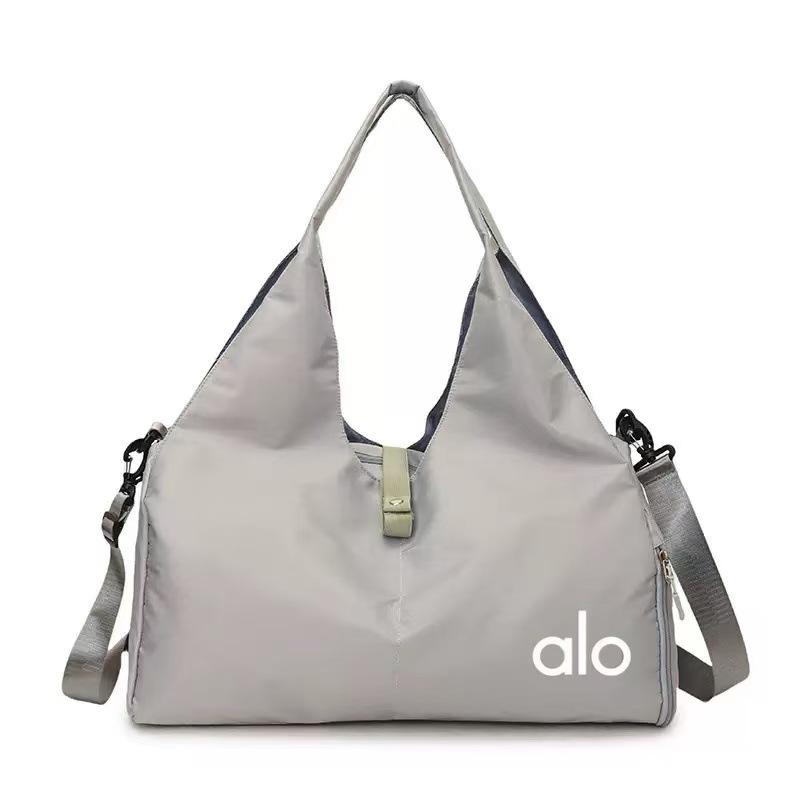 Large Capacity Travel Duffel Bag with Wet/Dry Separation for Yoga, Dance, and Fitness