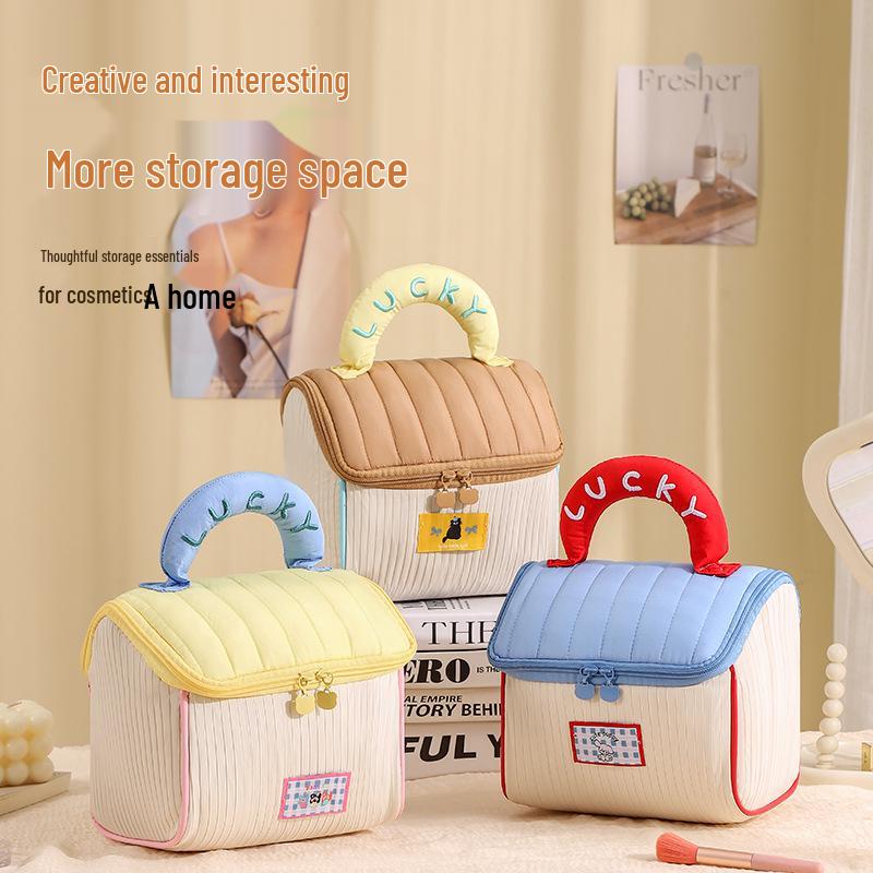 Runhui Fun Little House High-Capacity Handheld Makeup Bag