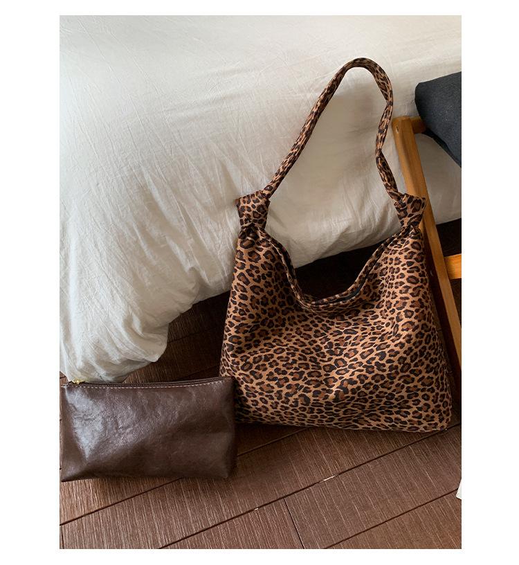 Leopard Print Bag Women's Large-capacity 2025 New Autumn and Winter Versatile Shoulder Bag Premium Texture Commuter Tote Bag